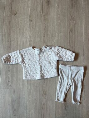 Carter's Cream Quilted floral Top and Ribbed Leggings Set, size 3 months